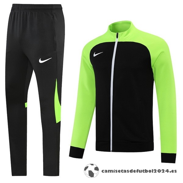 Conjunto Completo Ropa Deportiva Con Cremallera Larga Nike 2022 2023 Verde Negro Venta Replicas